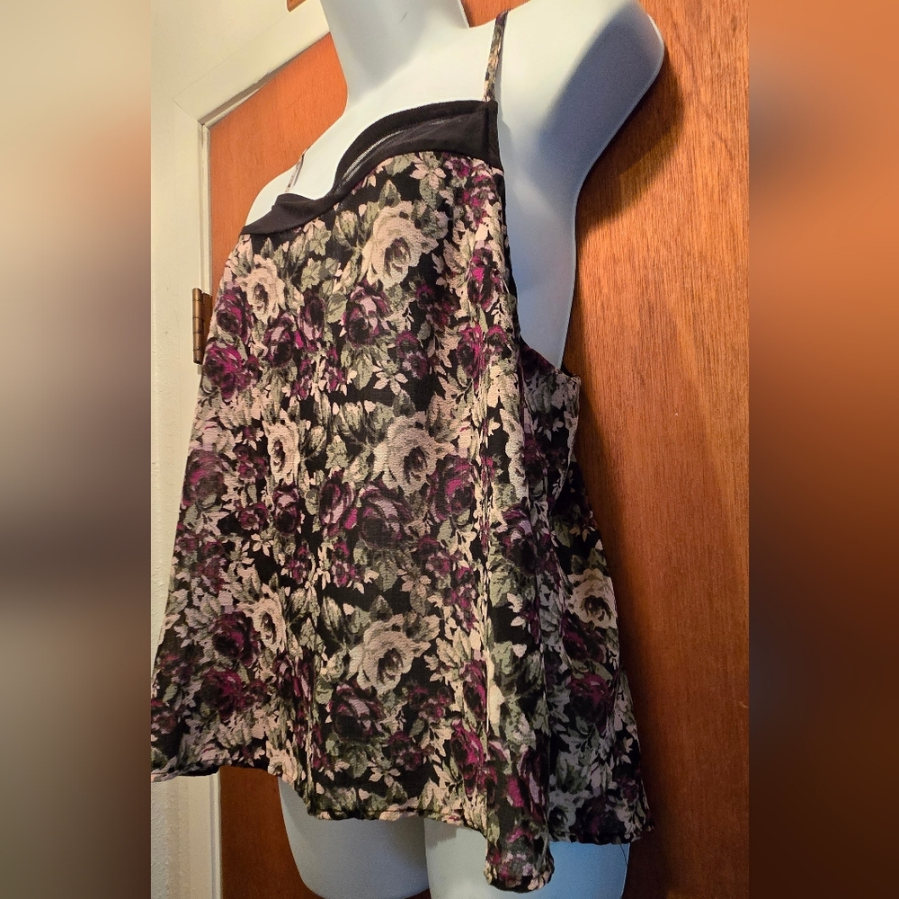 Self 🩷E Floral Camisole Top - Black & Purple SzM - Picture 3 of 7